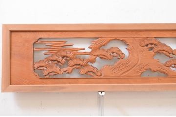 アンティーク建具　和の雰囲気を高める松と鷹の彫刻欄間2枚セット(明り取り、明かり取り)(R-071689)