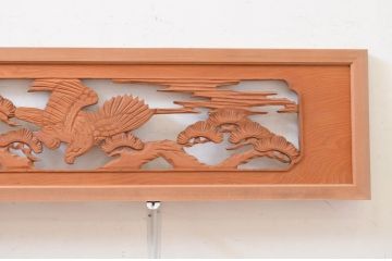 アンティーク建具　和の雰囲気を高める松と鷹の彫刻欄間2枚セット(明り取り、明かり取り)(R-071689)