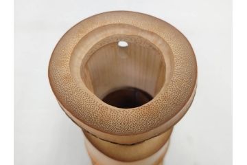 素朴な質感が味わい深い竹一重切花入(家元、花押、銘、茶道具、花瓶、花器、共箱付き)(R-071724)