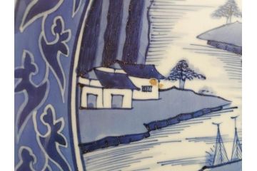 江戸期　古伊万里　染付　1尺5寸　約47cm　繊細に描かれた山水図が上質な和の雰囲気を高める大皿(和皿、和食器、一尺五寸)(R-071725)