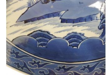 江戸期　古伊万里　染付　1尺5寸　約47cm　繊細に描かれた山水図が上質な和の雰囲気を高める大皿(和皿、和食器、一尺五寸)(R-071725)