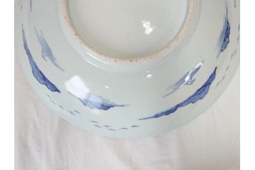 江戸期　古伊万里　染付　1尺5寸　約47cm　繊細に描かれた山水図が上質な和の雰囲気を高める大皿(和皿、和食器、一尺五寸)(R-071725)