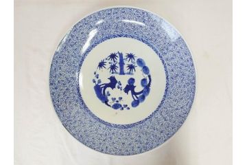 江戸〜明治　古伊万里　染付　微塵唐草文　1尺5寸　約47cm　一つ一つ丁寧に描かれた絵付けが美しい大皿(松竹梅図、和皿、和食器、一尺五寸)(R-071729)