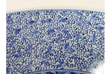 江戸〜明治　古伊万里　染付　微塵唐草文　1尺5寸　約47cm　一つ一つ丁寧に描かれた絵付けが美しい大皿(松竹梅図、和皿、和食器、一尺五寸)(R-071729)