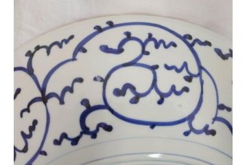 江戸〜明治　古伊万里　染付　微塵唐草文　1尺5寸　約47cm　一つ一つ丁寧に描かれた絵付けが美しい大皿(松竹梅図、和皿、和食器、一尺五寸)(R-071729)