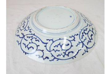 江戸〜明治　古伊万里　染付　微塵唐草文　1尺5寸　約47cm　一つ一つ丁寧に描かれた絵付けが美しい大皿(松竹梅図、和皿、和食器、一尺五寸)(R-071729)