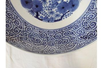 古伊万里　染付　蛸唐草文　松竹梅文　渦福　約45cm　1尺4寸　大胆かつ繊細な絵柄に魅了される大皿(二重角福、和食器、和皿、一尺四寸)(R-071730)