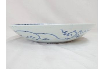 古伊万里　染付　蛸唐草文　松竹梅文　渦福　約45cm　1尺4寸　大胆かつ繊細な絵柄に魅了される大皿(二重角福、和食器、和皿、一尺四寸)(R-071730)