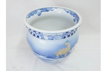 明治期　伊万里　染付　馬　川　紅葉　鶴　大胆に描かれた珍しい図柄が目を惹く手洗鉢(鉢カバー、プランターカバー、睡蓮鉢、メダカ、めだか、金魚鉢、もみじ、モミジ)(R-071739)