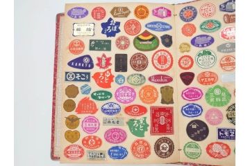 戦前　百貨店　デパート(森永、中村屋、商店など)　スクラップブック2冊　ラベルまとめて901枚セット(三越、高島屋、伊勢丹、そごう、松坂屋、阪急、封緘紙、シール)(R-071741)