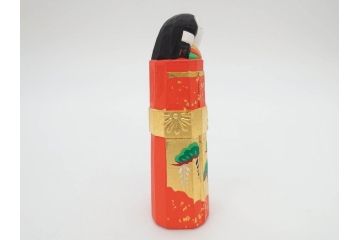 春日有職　奈良人形師　五代　瀬谷桃源　一刀彫　力強い彫りと華やかな色彩が美しい立雛(ひな、ヒナ、木彫、彫刻、木製、置物、共箱付き)(R-071747)