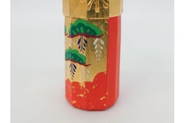 春日有職　奈良人形師　五代　瀬谷桃源　一刀彫　力強い彫りと華やかな色彩が美しい立雛(ひな、ヒナ、木彫、彫刻、木製、置物、共箱付き)(R-071747)