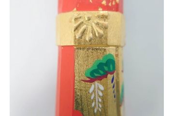 春日有職　奈良人形師　五代　瀬谷桃源　一刀彫　力強い彫りと華やかな色彩が美しい立雛(ひな、ヒナ、木彫、彫刻、木製、置物、共箱付き)(R-071747)