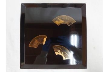 輪島塗　能州輪島　布着　扇面蒔絵　優美で上品な雰囲気漂うお膳5客セット(木製漆器、脚付き、金蒔絵、お盆)(R-071749)