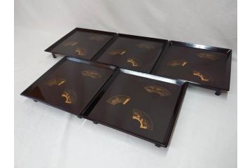 輪島塗　能州輪島　布着　扇面蒔絵　優美で上品な雰囲気漂うお膳5客セット(木製漆器、脚付き、金蒔絵、お盆)(R-071750)