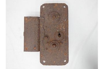 アンティーク雑貨　当時の雰囲気が味わえる蔵戸の錠前金具(ディスプレイ雑貨、蔵戸パーツ)(R-071752)