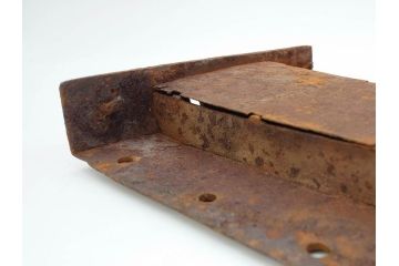 アンティーク雑貨　小槌と巾着の意匠が目を惹く蔵戸の錠前金具(こづち、ディスプレイ雑貨、蔵戸パーツ)(R-071753)