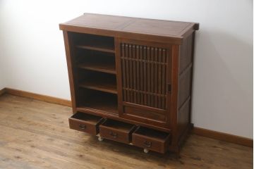 中古　美品　高級品!!　国産職人手造り　タモ材　框組み　上質な和の空間を演出する水屋箪笥サイドボード(食器棚、収納棚、戸棚、茶箪笥、サイドキャビネット、店舗什器)(R-071787)