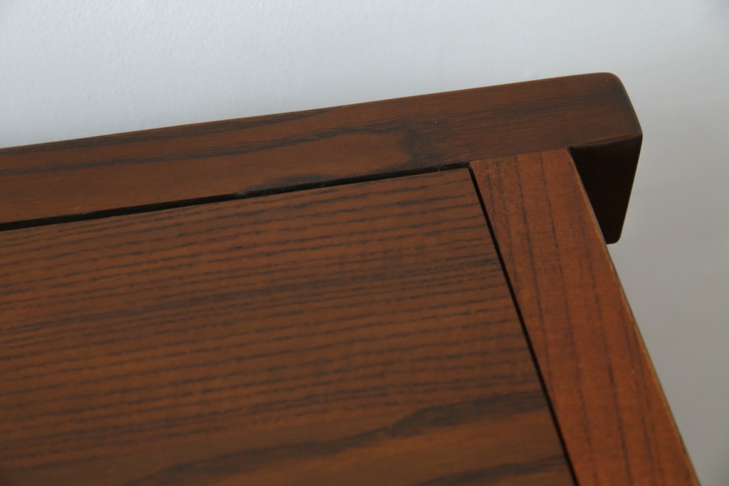 中古　美品　高級品!!　国産職人手造り　タモ材　框組み　上質な和の空間を演出する水屋箪笥サイドボード(食器棚、収納棚、戸棚、茶箪笥、サイドキャビネット、店舗什器)(R-071787)