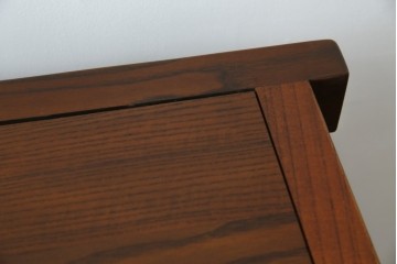 中古　美品　高級品!!　国産職人手造り　タモ材　框組み　上質な和の空間を演出する水屋箪笥サイドボード(食器棚、収納棚、戸棚、茶箪笥、サイドキャビネット、店舗什器)(R-071787)