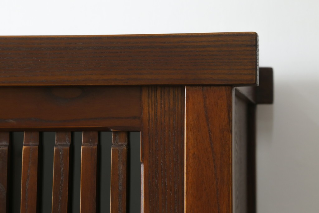 中古　美品　高級品!!　国産職人手造り　タモ材　框組み　上質な和の空間を演出する水屋箪笥サイドボード(食器棚、収納棚、戸棚、茶箪笥、サイドキャビネット、店舗什器)(R-071787)