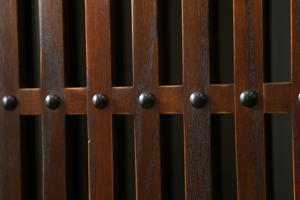 中古　美品　高級品!!　国産職人手造り　タモ材　框組み　上質な和の空間を演出する水屋箪笥サイドボード(食器棚、収納棚、戸棚、茶箪笥、サイドキャビネット、店舗什器)(R-071787)