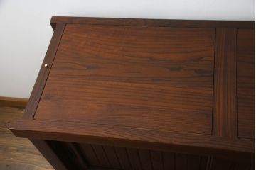 中古　美品　高級品!!　国産職人手造り　タモ材　框組み　上質な和の空間を演出する水屋箪笥サイドボード(食器棚、収納棚、戸棚、茶箪笥、サイドキャビネット、店舗什器)(R-071788)