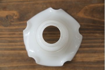 中古　美品!!　明和産業　アンティーク調　エレガントな空間を演出する陶器と真鍮製のウォールランプ(壁掛け照明、壁付け照明、ウォールライト)(R-071790)