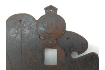 アンティーク雑貨　縁起物の巾着をモチーフにした蔵戸の錠前金具(ディスプレイ雑貨、蔵戸パーツ、小槌、こづち)(R-071803)
