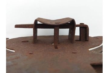 アンティーク雑貨　縁起物の巾着をモチーフにした蔵戸の錠前金具(ディスプレイ雑貨、蔵戸パーツ、小槌、こづち)(R-071803)
