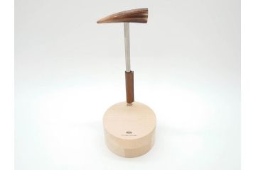 COLTELLERIE BERTI 1895　ベルティ　牛の角　珍しいデザインが素敵なくるみ割り(置き物、オブジェ、ナッツクラッカー、クルミ、胡桃)(R-071810)