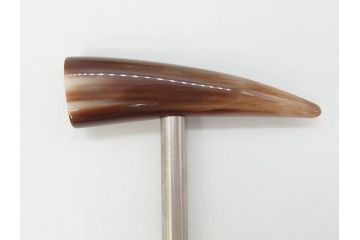 COLTELLERIE BERTI 1895　ベルティ　牛の角　珍しいデザインが素敵なくるみ割り(置き物、オブジェ、ナッツクラッカー、クルミ、胡桃)(R-071810)