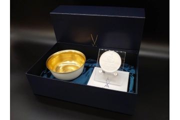 超稀少　ドイツ　マイセン　Meissen　金彩ゴールド×ホワイト　ボウル&磁器メダルセット(300Jahre europaisches porzellan、パゴダ?、人物、箱付き)(R-071812)