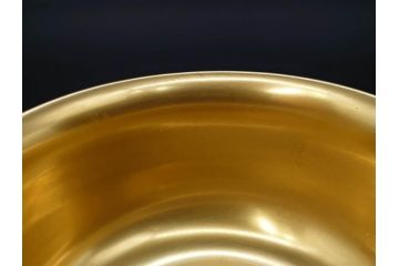 超稀少　ドイツ　マイセン　Meissen　金彩ゴールド×ホワイト　ボウル&磁器メダルセット(300Jahre europaisches porzellan、パゴダ?、人物、箱付き)(R-071812)