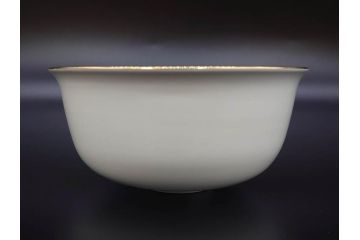 超稀少　ドイツ　マイセン　Meissen　金彩ゴールド×ホワイト　ボウル&磁器メダルセット(300Jahre europaisches porzellan、パゴダ?、人物、箱付き)(R-071812)