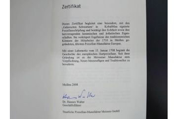 超稀少　ドイツ　マイセン　Meissen　金彩ゴールド×ホワイト　ボウル&磁器メダルセット(300Jahre europaisches porzellan、パゴダ?、人物、箱付き)(R-071812)