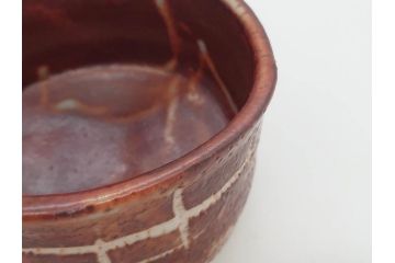 青龍洞　志野　約13cm　4.1寸　深みのある色合いが上品な和の雰囲気を高める茶碗(茶道具、花押、志埜、立花大亀、茶器、抹茶碗、和食器、共箱付き、四寸一分)(R-071813)