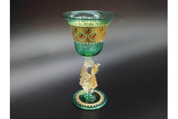 イタリア　ムラノガラス　ベネチアンガラス　金彩　白鳥　煌びやかなデザインが華やかな印象を与えるワイングラス(ヴェネチアングラス、MURANO、ムラーノガラス、作家物)(R-071815)