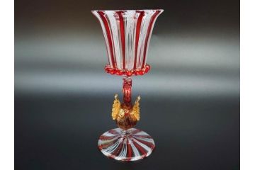 イタリア　ムラノガラス　ベネチアンガラス　金彩　白鳥　繊細なデザインが上品な雰囲気を高めるワイングラス(ヴェネチアングラス、MURANO、ムラーノガラス、作家物)(R-071816)