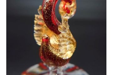 イタリア　ムラノガラス　ベネチアンガラス　金彩　白鳥　繊細なデザインが上品な雰囲気を高めるワイングラス(ヴェネチアングラス、MURANO、ムラーノガラス、作家物)(R-071816)