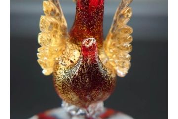 イタリア　ムラノガラス　ベネチアンガラス　金彩　白鳥　繊細なデザインが上品な雰囲気を高めるワイングラス(ヴェネチアングラス、MURANO、ムラーノガラス、作家物)(R-071816)