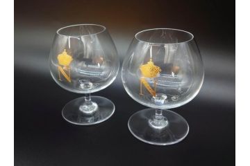 フランス　Baccarat　バカラ　ナポレオン　金彩　ブランデー　コニャック　シンプルながらも上品な雰囲気溢れるグラス2客セット(王冠、ワイン、冷酒、梅酒、フルレッドクリスタルガラス)(R-071818)