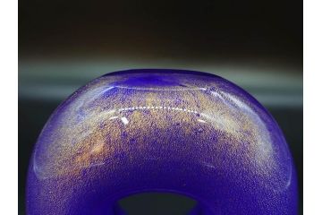 イタリア　ムラノガラス　ベネチアンガラス　珍しいデザインと鮮やかな色合いが目を惹くフラワーベース(ムラーノガラス、MURANO、花瓶、花器、花入、作家物)(R-071819)
