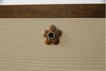 中古　名門　東京日本橋　美術家具　「菊座桑引手」で有名な西谷製の高級桐箪笥(並厚、和タンス、衣装箪笥、桐たんす、着物箪笥)(R-071822)