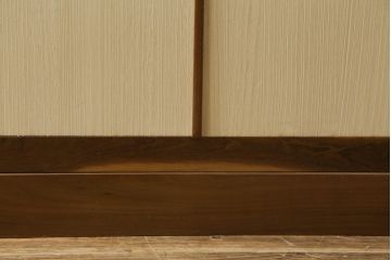 中古　名門　東京日本橋　美術家具　「菊座桑引手」で有名な西谷製の高級桐箪笥(並厚、和タンス、衣装箪笥、桐たんす、着物箪笥、衣装盆、引き出し、チェスト)(R-071823)