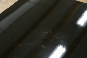 中古　美品!!　高級民芸家具　華やかな螺鈿(らでん)細工が目を引く飾り棚　(R-071825)