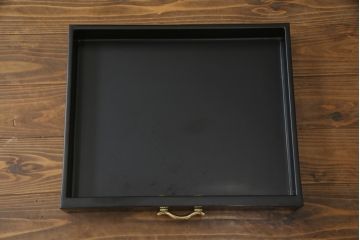 中古　美品!!　高級民芸家具　華やかな螺鈿(らでん)細工が目を引く飾り棚(収納棚、戸棚、茶棚)(R-071825)