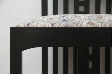 中古　美品　大変希少な絶版品　Cassina(カッシーナ)　CHARLES RENNIE MACKINTOSH(チャールズ・レニー・マッキントッシュ)　308 NITSHILL(ニッツヒル) ダイニングチェア(椅子、イス)(R-071826)