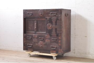 和製アンティーク　上手物!　総欅(ケヤキ)材　時代の流れを感じる風合いが魅力的な東北小箪笥(時代箪笥、和タンス、収納たんす、引き出し)(R-071880)