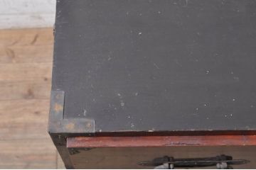 和製アンティーク　前面檜(ヒノキ)材　漆塗り　趣のある佇まいが魅力的な会津箪笥ローボード(和たんす、時代箪笥、収納箪笥、衣装箪笥、引き出し、ローチェスト、テレビ台、テレビボード)(R-071888)